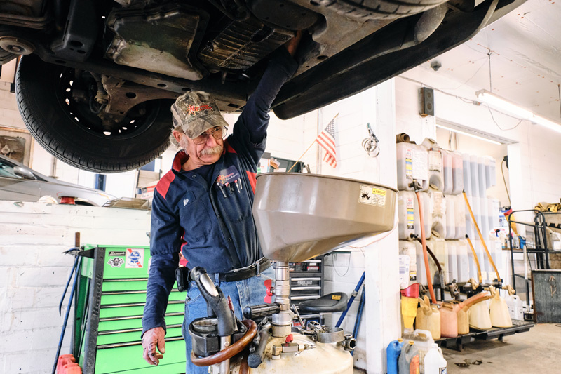 Oil Change Service In Pittsburg, KS Oil Change Service In Pittsburg, KS